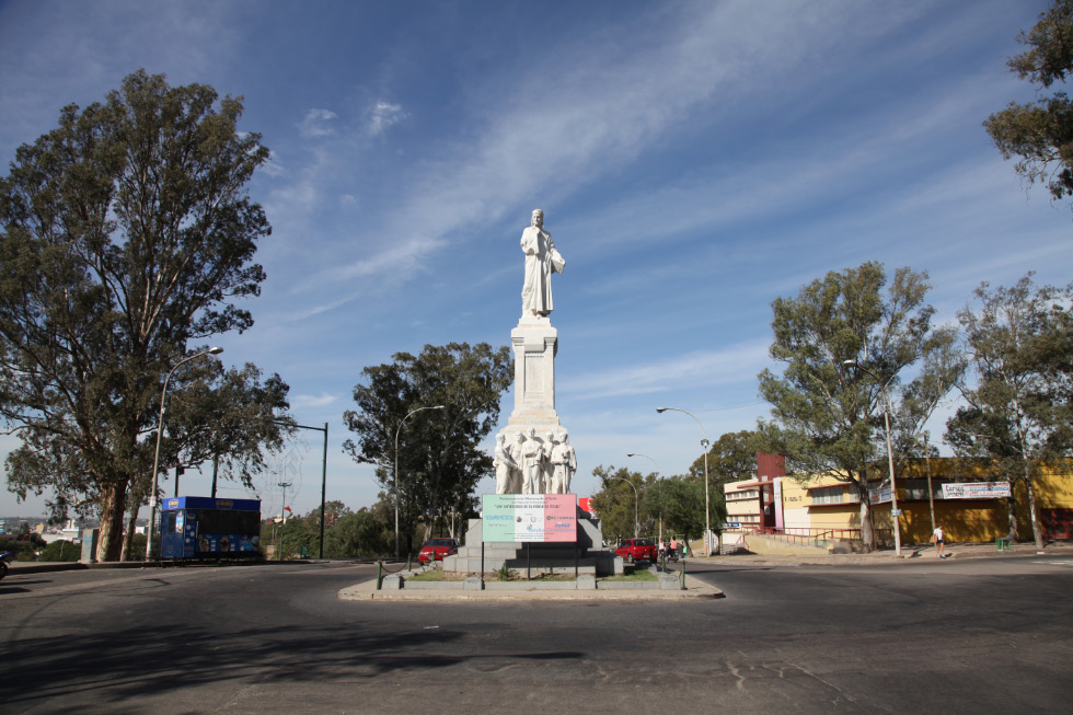 Monument of 1930 to Dante Alighieri by Francisco Petroni in Córdoba in Argentina