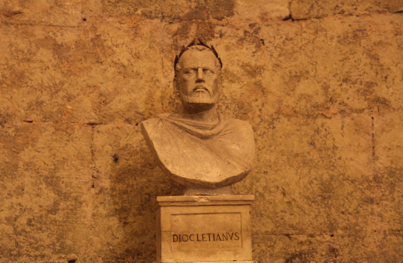 Diocletian bust in basement in Split