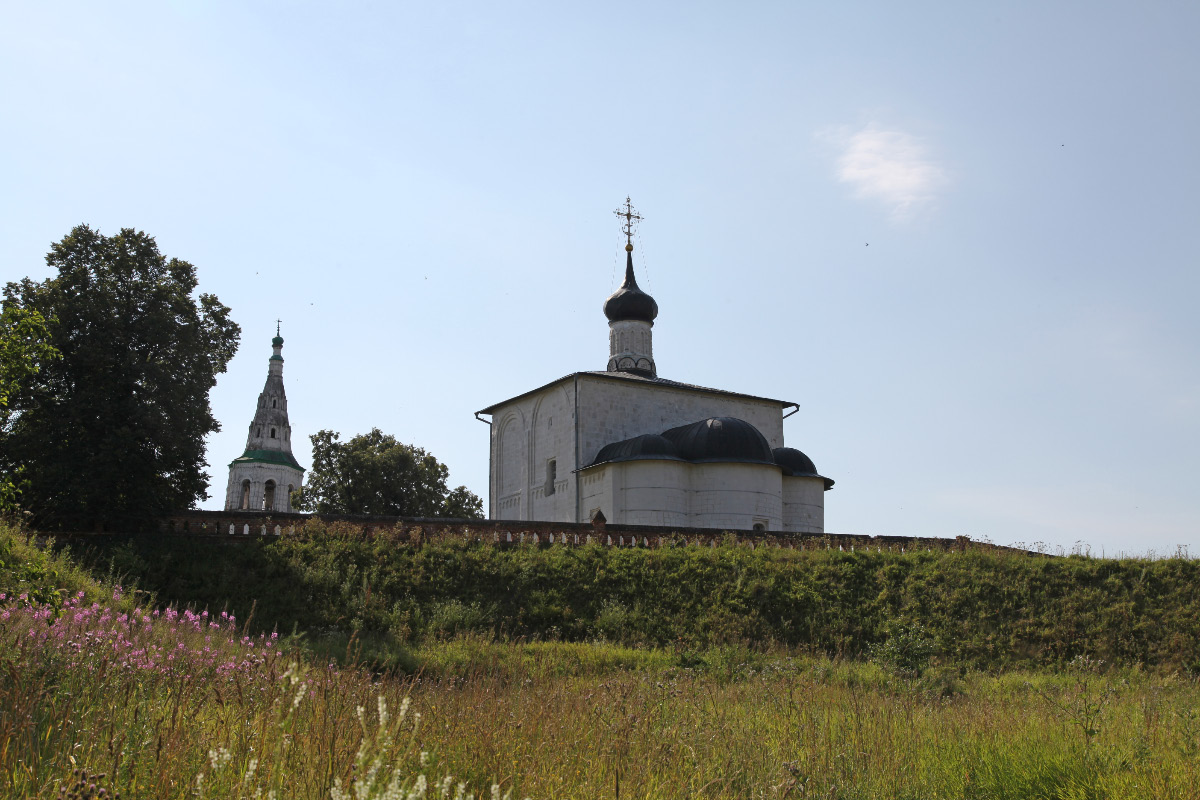 Падающая колокольня – Leaning Bell Tower and Церковь Бориса и Глеба – Church of Boris and Gleb