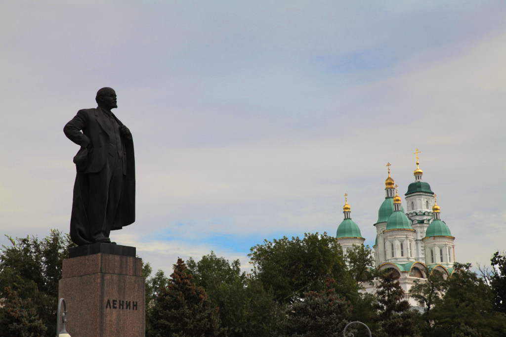 On 24 September 2014 Vladimir Lenin still standing tall and staring haughtily at the Dormition Cathedral of the Astrakhan Kremlin