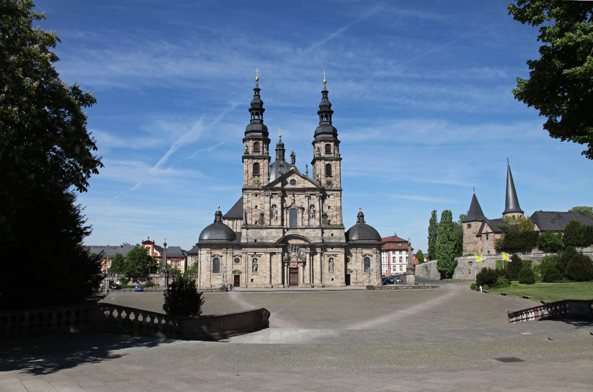 Fuldaer Dom Sankt Salvator und Grabeskirche des heiligen Bonifatius – the Fulda Cathedral of Christ the Savior – Salvator Mundi – Savior of the World also the home of the relics of Saint Boniface – Bonifatius – Heiligen Bonifatius, Patron Saint of the Germans and the Michaelskirche – Saint Michael's Church