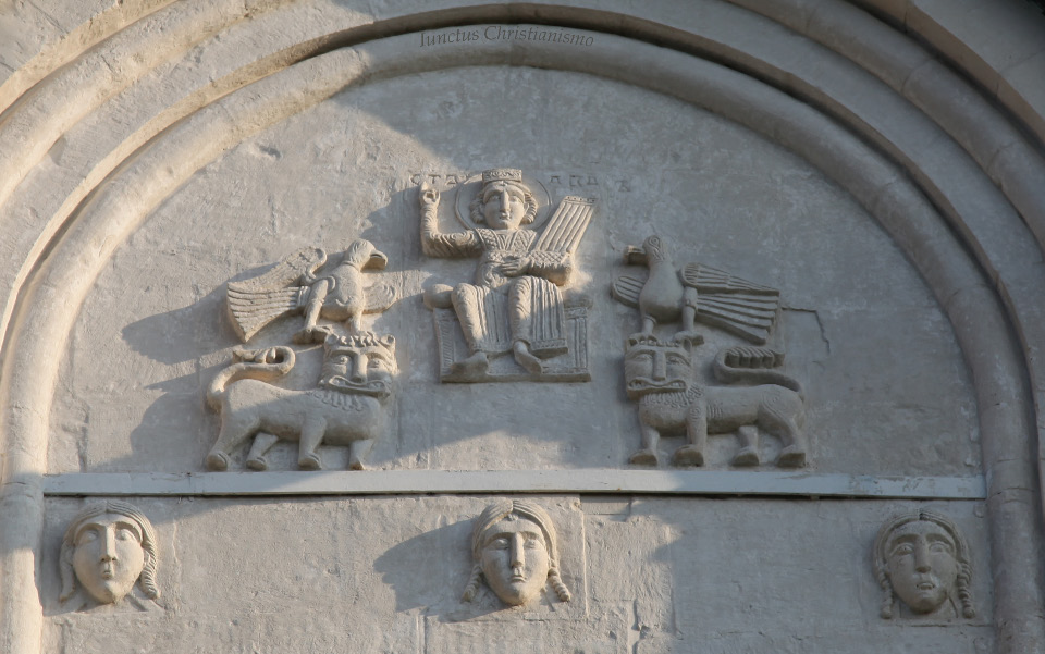 King David the Psalmist in stonecarve base relief on the Церковь Покрова на Нерли – Church of the Intercession on the Nerl